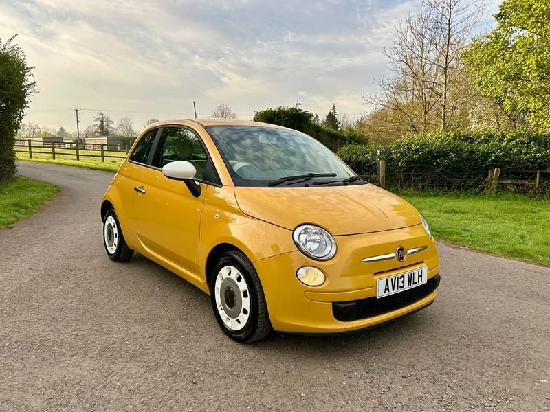 Used Fiat 500 85 HP (62 kW) 2013 Yellow Hatchback