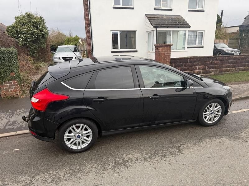 Used Ford Focus Titanium 115 HP (84 kW) 2013 Black Hatchback