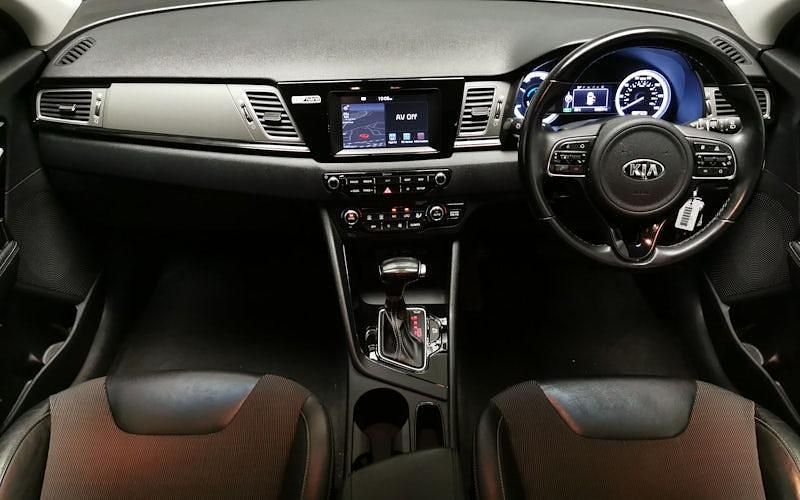 Blue Used 2018 Kia Niro 2 SUV | £12,586 (Fair price) - Image 1/3