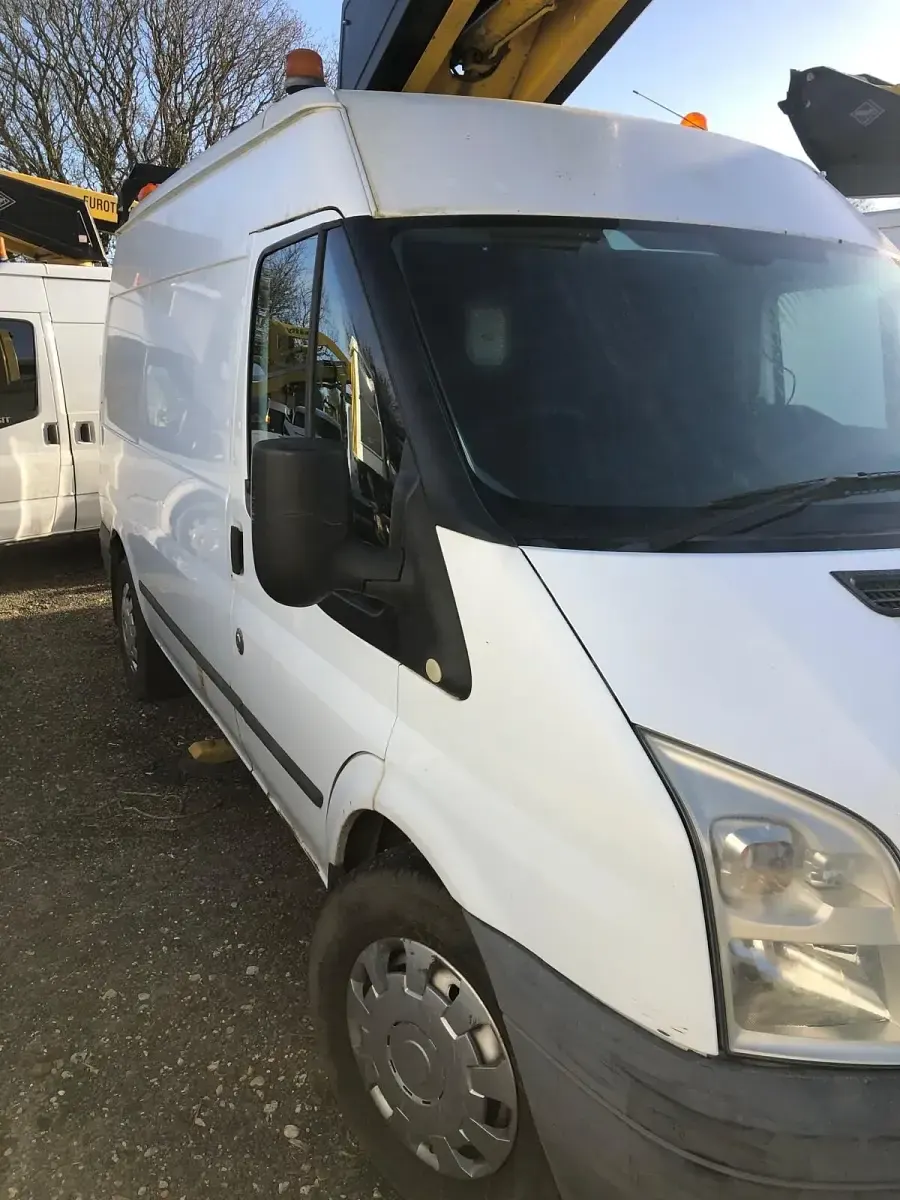 Used Ford Transit 100 HP (73 kW) 2012 White Van