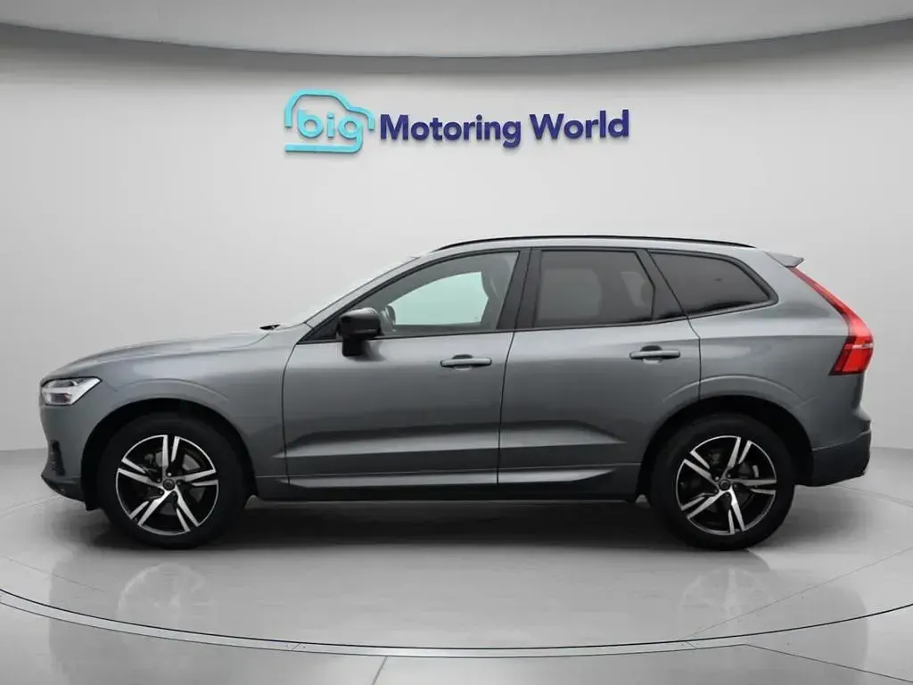 Used Volvo XC60 R-Design 190 HP (139 kW) 2019 Grey SUV