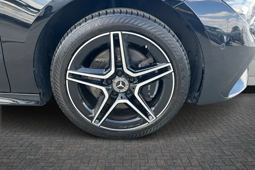 Used Mercedes E250 Executive 215 HP (158 kW) 2025 Cosmos black Coupe