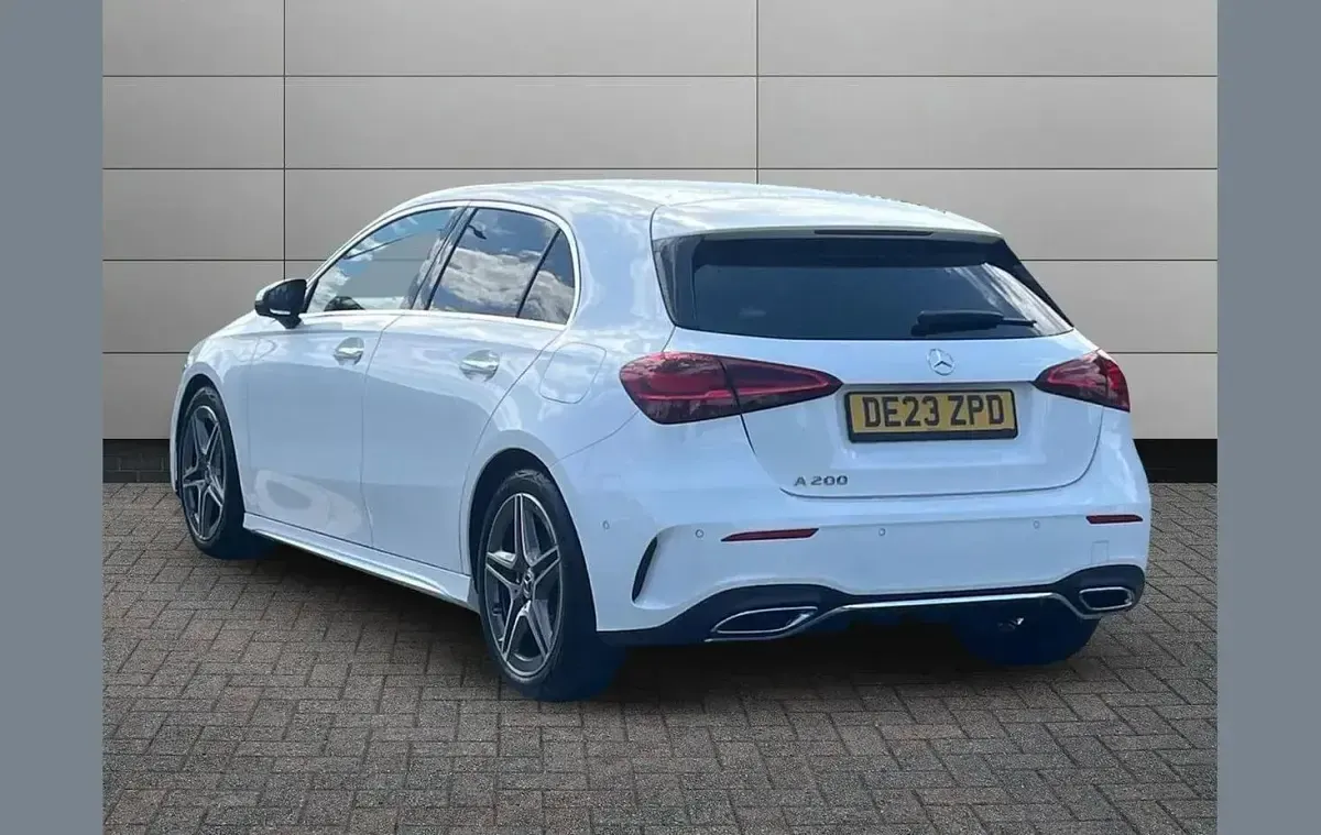 Used Mercedes A200 Executive 175 HP (128 kW) 2023 White Hatchback
