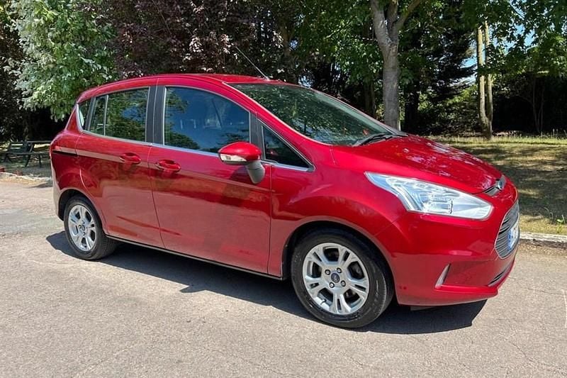 Red Used 2018 Ford B-MAX Zetec MPV | £4,990 (Good price) - Image 1/1