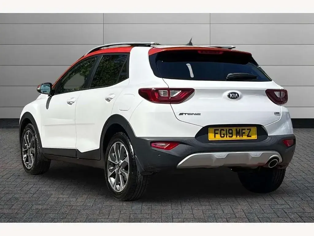 Begagnad Kia Stonic 118 HK (86 kW) 2019 Vit SUV