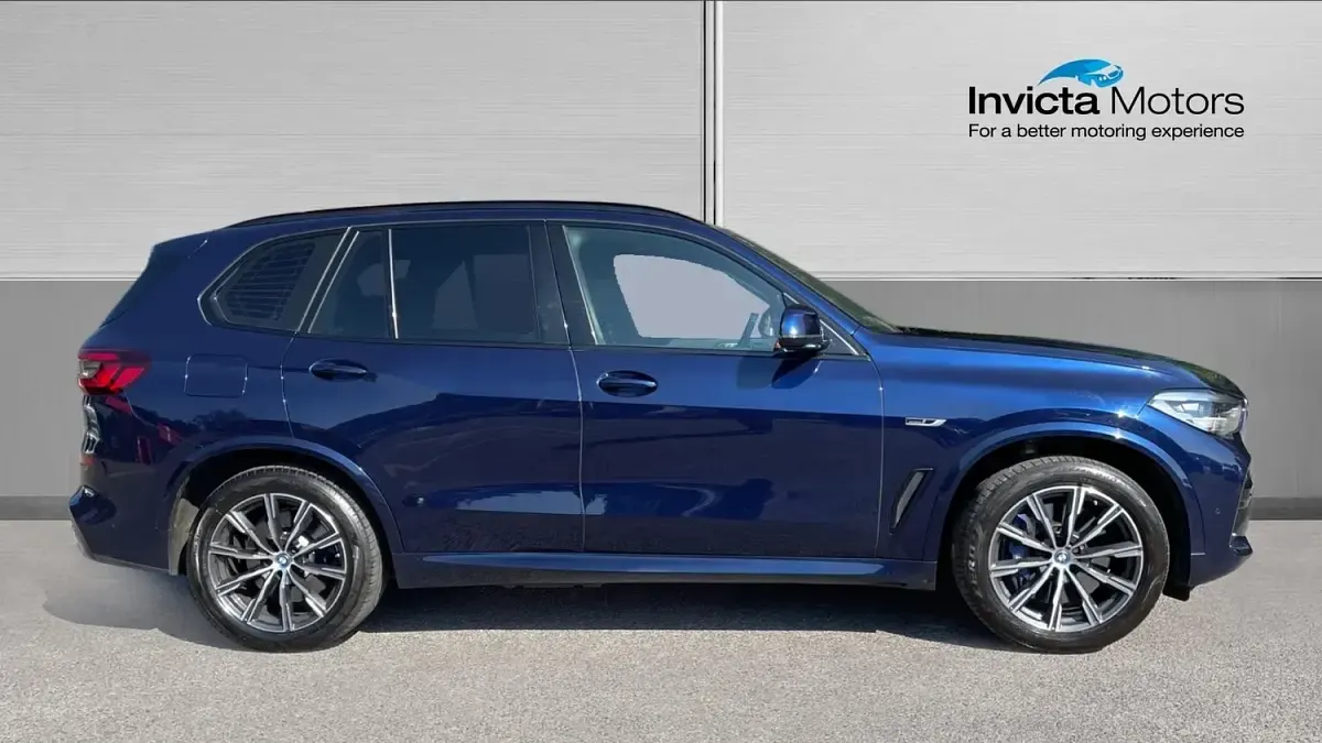 Used BMW X5 M Sport 394 HP (289 kW) 2021 Blue SUV