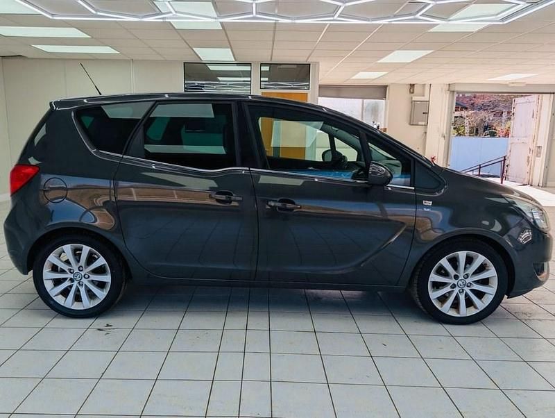 Used Vauxhall Meriva 2015 Grey MPV