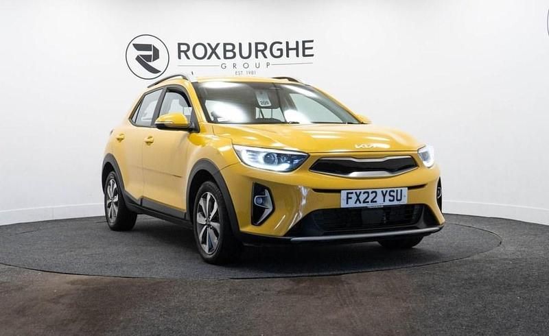Used Kia Stonic 99 HP (72 kW) 2022 Yellow SUV