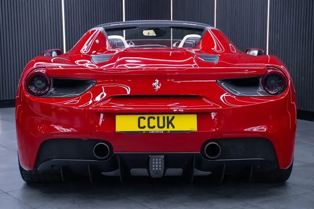 Used Ferrari 488 670 HP (492 kW) 2019 Red Cabriolet