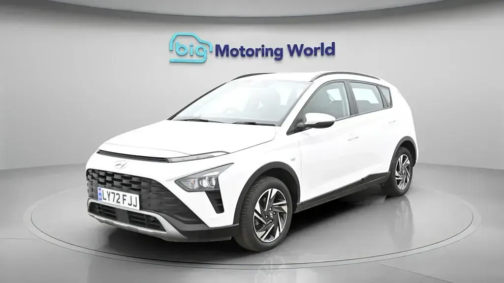 Begagnad Hyundai Bayon SE 100 HK (73 kW) 2023 Vit SUV