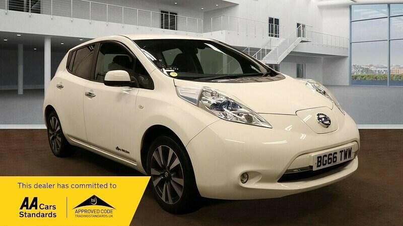 White Used 2016 Nissan Leaf Tekna Hatchback | £4,845 (Fair price) - Image 1/3