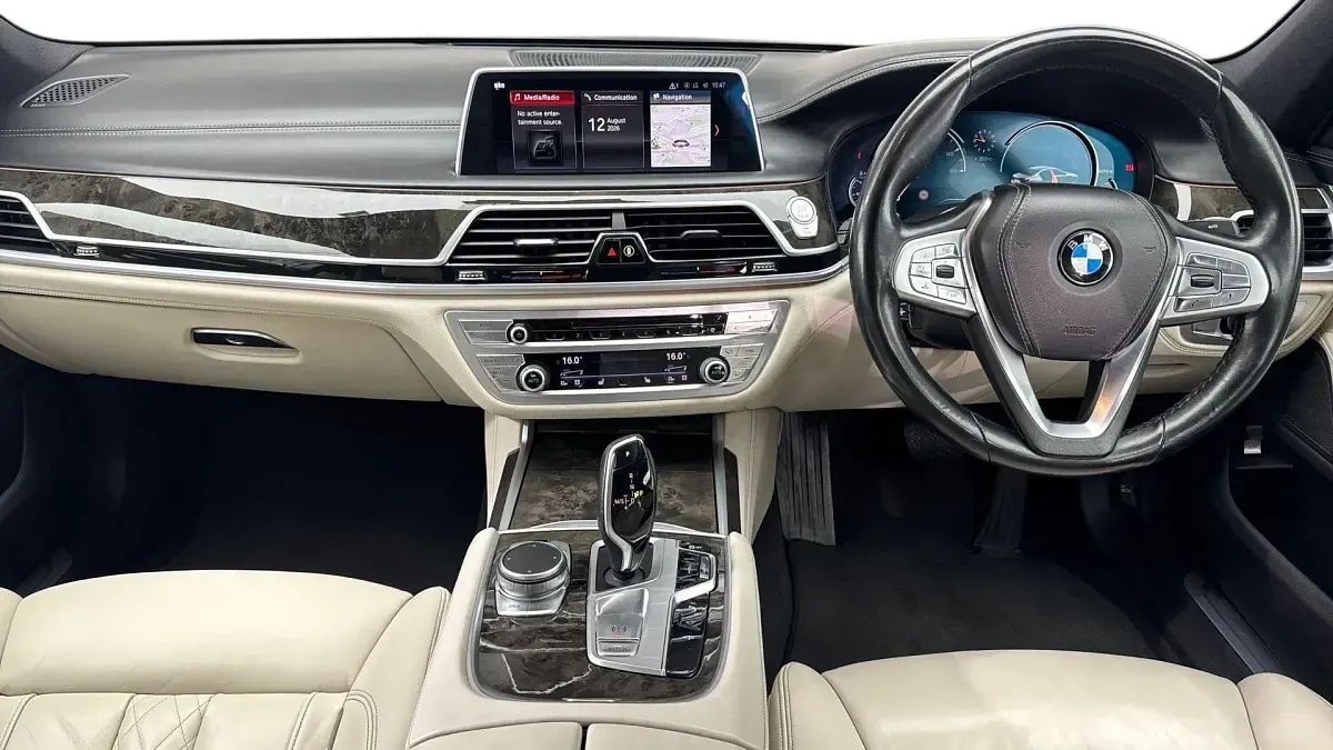 Used BMW 730 Exclusive 261 HP (191 kW) 2017 Black Sedan