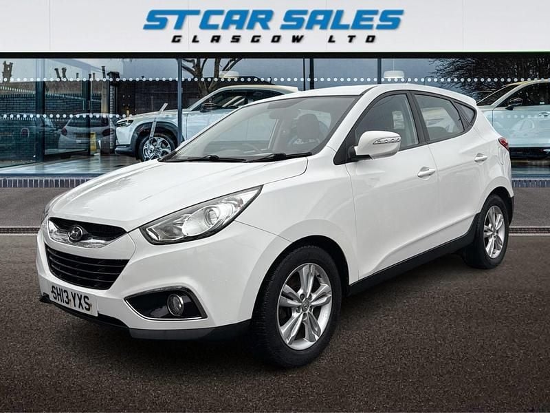 White Used 2013 Hyundai ix35 Style SUV | £3,395 (Good price) - Image 1/4