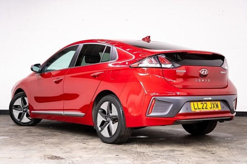 Used Hyundai Ioniq Premium SE 141 HP (103 kW) 2022 Red Hatchback