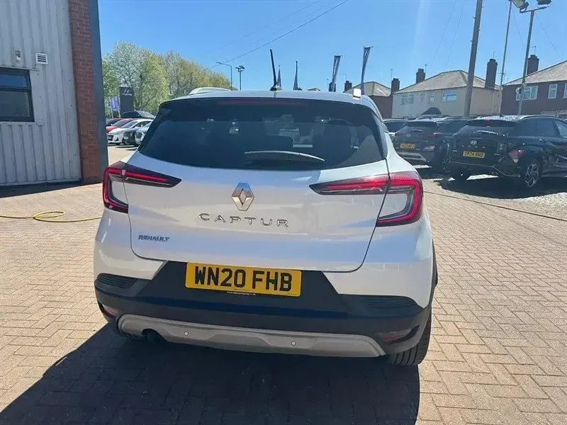 Usado Renault Captur Iconic 130 HP (95 kW) 2020 Branco SUV