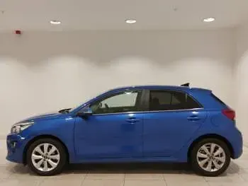 Used Kia Rio 118 HP (86 kW) 2021 Blue Hatchback