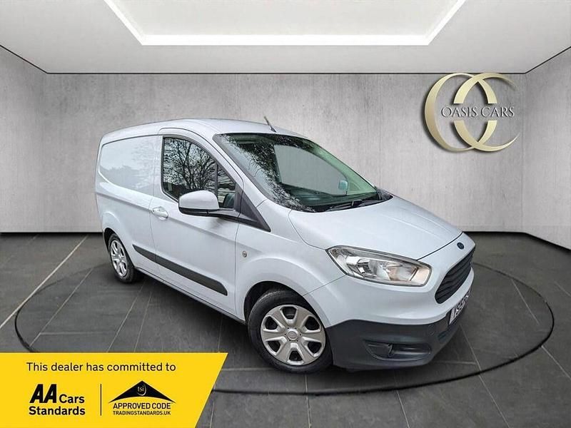 White Used 2015 Ford Transit Trend Van | £9,475 (Expensive) - Image 1/4