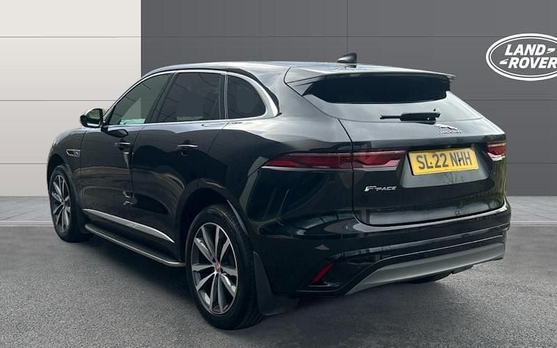 Second-hand Jaguar F-Pace R-Dynamic 204 CP (150 kW) 2022 Negru SUV