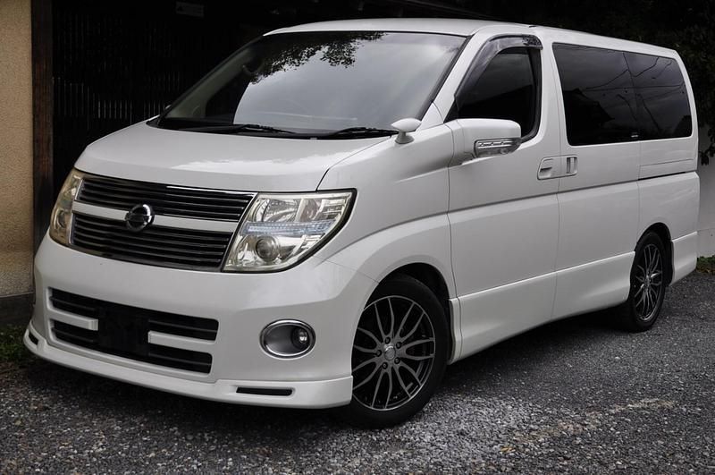 White Used 2024 Nissan Elgrand MPV | £11,495 (Fair price) - Image 1/4