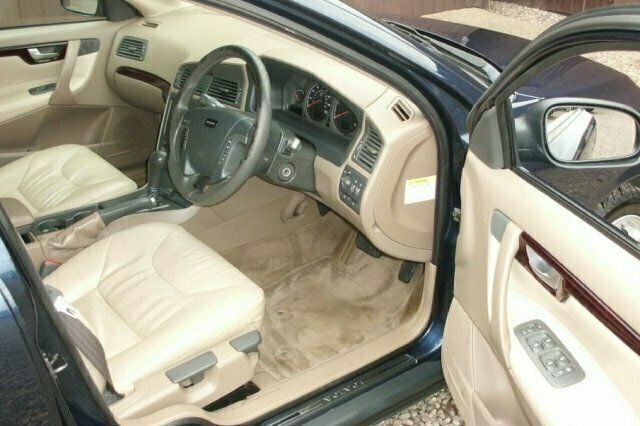 Used Volvo V70 163 HP (119 kW) 2002 Estate