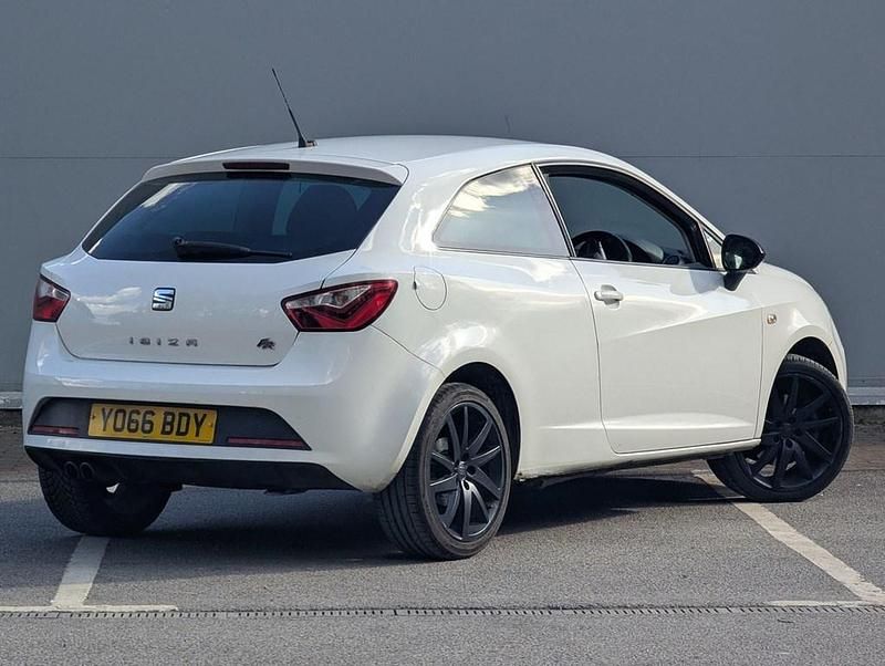 Used Seat Ibiza FR Sport 90 HP (66 kW) 2017 White Coupe