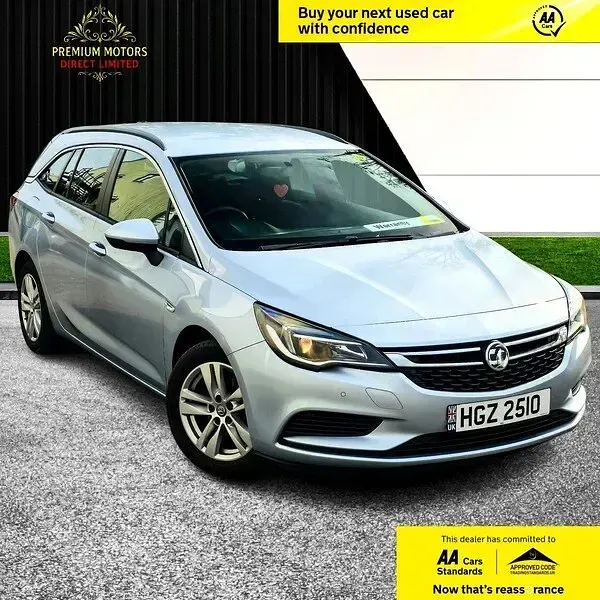 Used Vauxhall Astra 110 HP (80 kW) 2017 Silver Estate