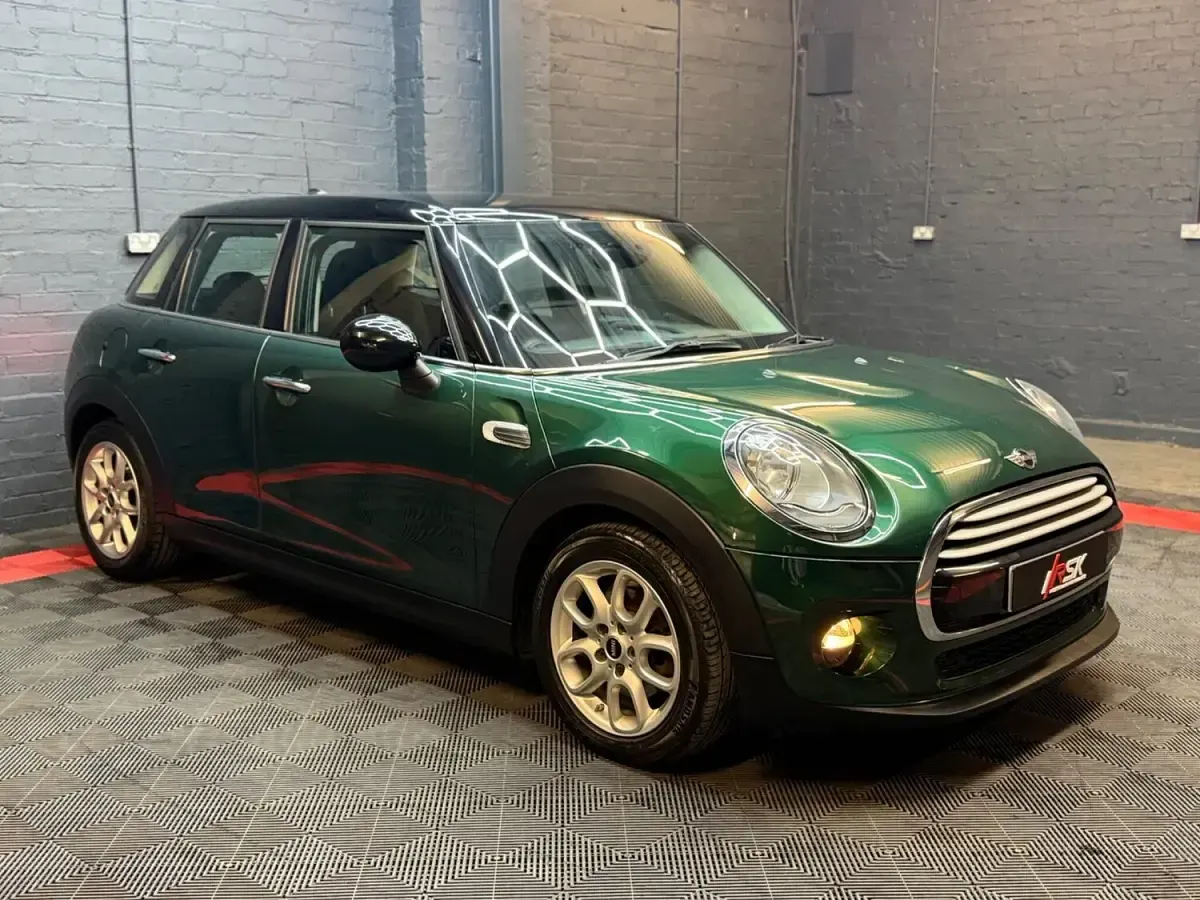 Used Mini Cooper D Hatch 2016 Green Hatchback