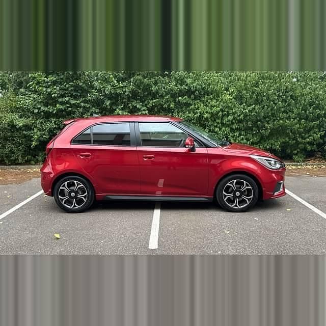 Image 3/4