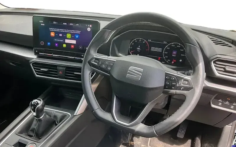 Begagnad Seat Leon SE Dynamic 110 HK (80 kW) 2023 Halvkombi