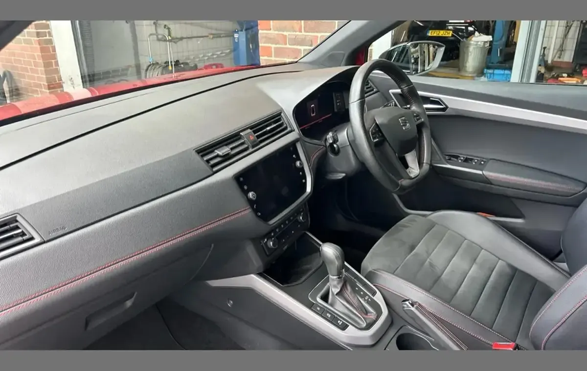 Used Seat Arona FR Sport 115 HP (84 kW) 2019 Red SUV