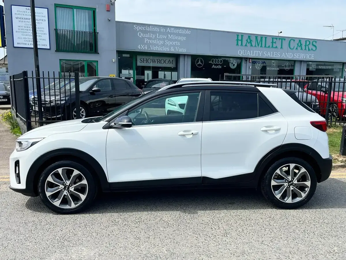 Used Kia Stonic 118 HP (86 kW) 2021 White SUV