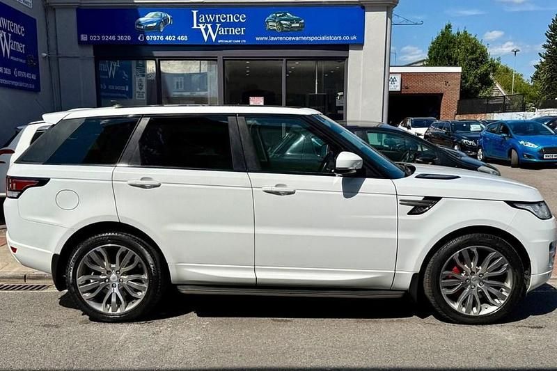 White Used 2015 Land Rover Range Rover Sport HSE SUV | £18,975 (Good price) - Image 1/1