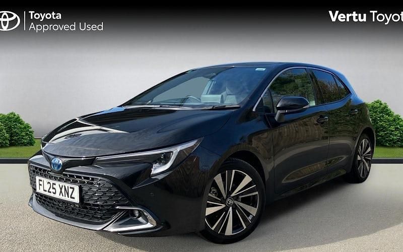 Used Toyota Corolla Design 140 HP (102 kW) 2026 Hatchback
