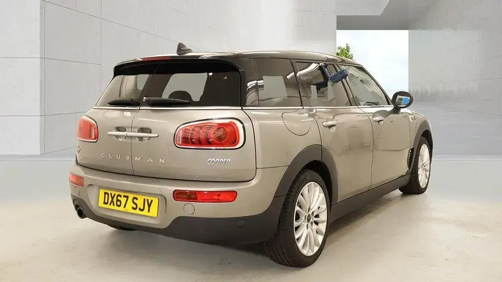 Used Mini Cooper Clubman 136 HP (100 kW) 2017 Silver Estate