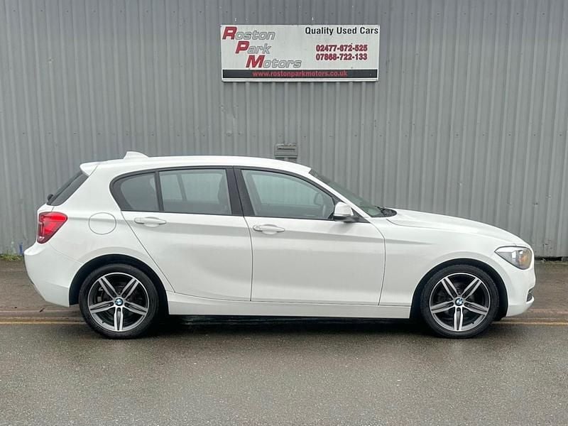 Used BMW 116 Sport Line 2013 White Hatchback
