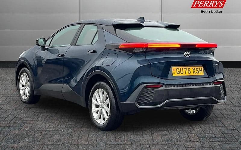 New Toyota C-HR 140 HP (102 kW) 2026 SUV