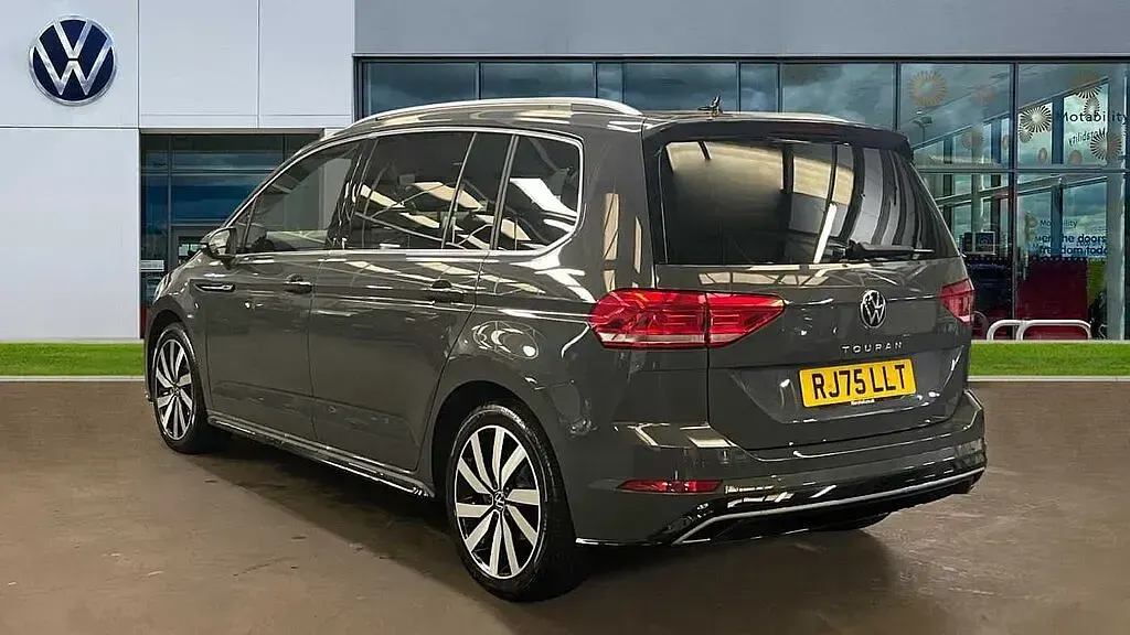 Used VW Touran R-line 150 HP (110 kW) 2025 Dolphin grey metallic MPV