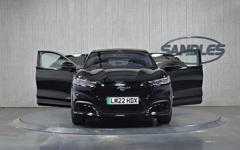 Used Ford Mustang Mach-E Standard Range 197 kW (269 HP) 2022 Black SUV