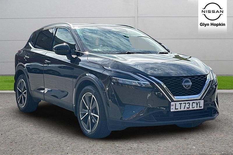 Black Used 2023 Nissan Qashqai Tekna SUV | £22,632 (Expensive) - Image 1/4