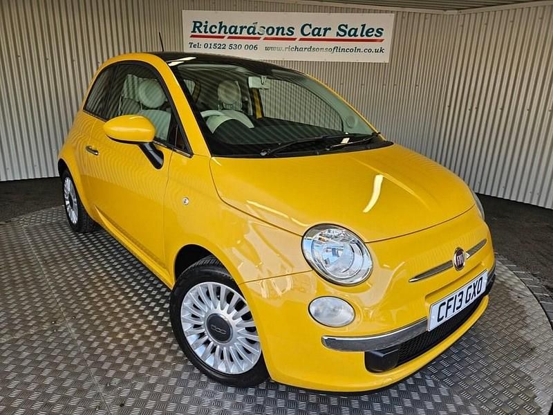 Used Fiat 500 Lounge 69 HP (50 kW) 2013 Yellow Hatchback
