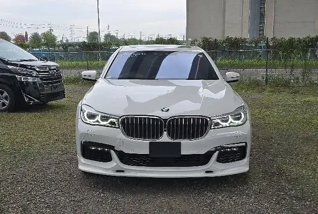 Used BMW 750L M Sport 2018 White Sedan