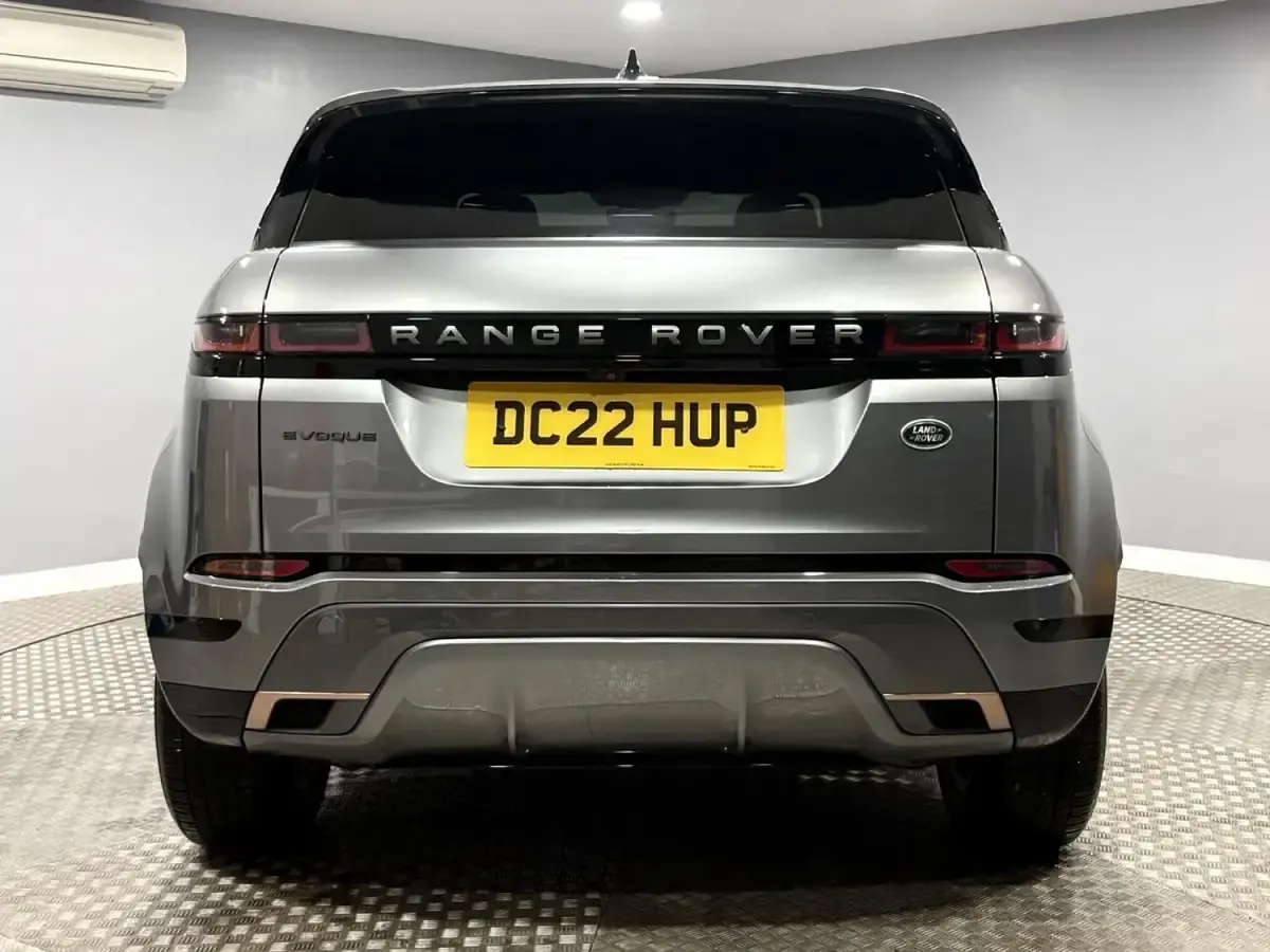 Usado Land Rover Range Rover evoque R-Dynamic 2022 Gris SUV