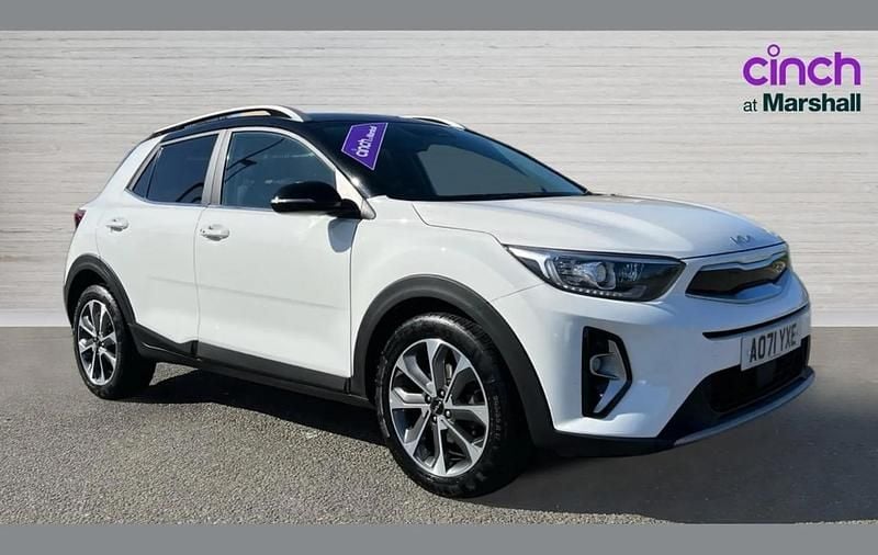 Used Kia Stonic 118 HP (86 kW) 2021 White SUV