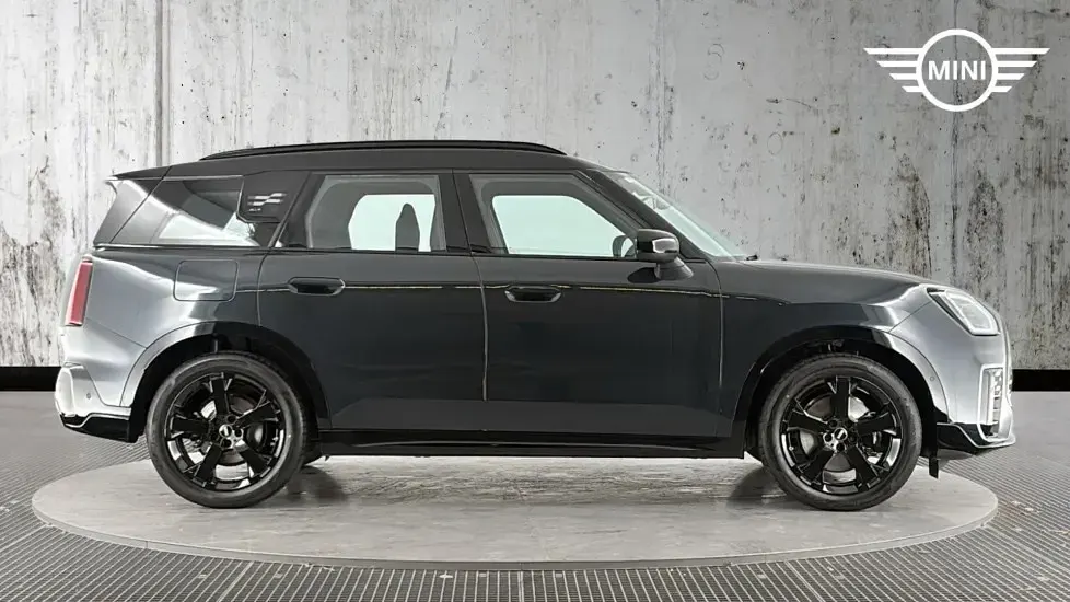 Used Mini Countryman 215 HP (158 kW) 2025 Grey SUV