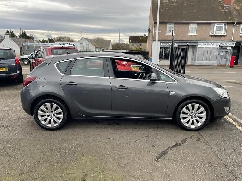 Used Vauxhall Astra 165 HP (121 kW) 2012 Grey Hatchback