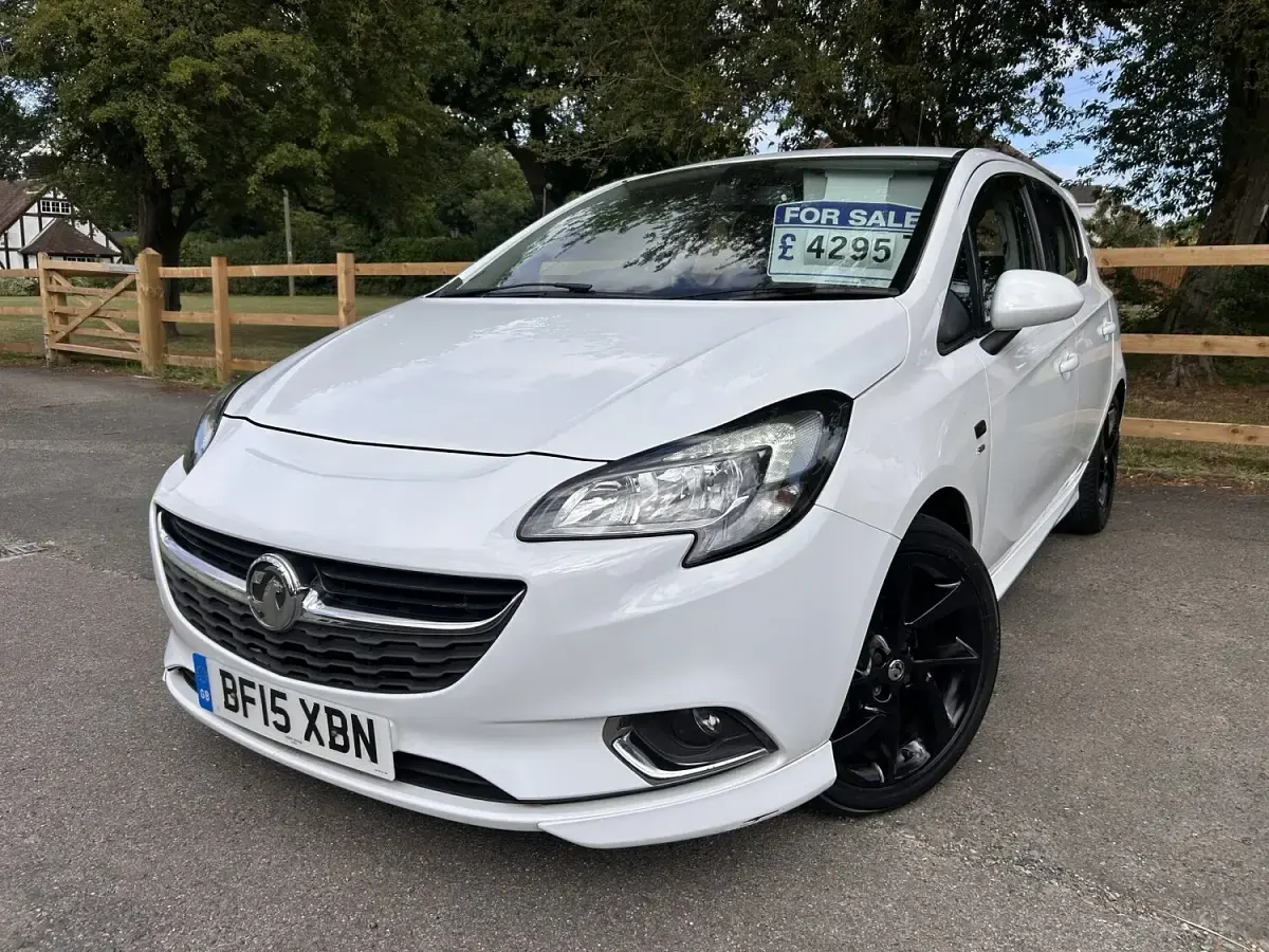 Used Vauxhall Corsa SRi 2015 White Hatchback