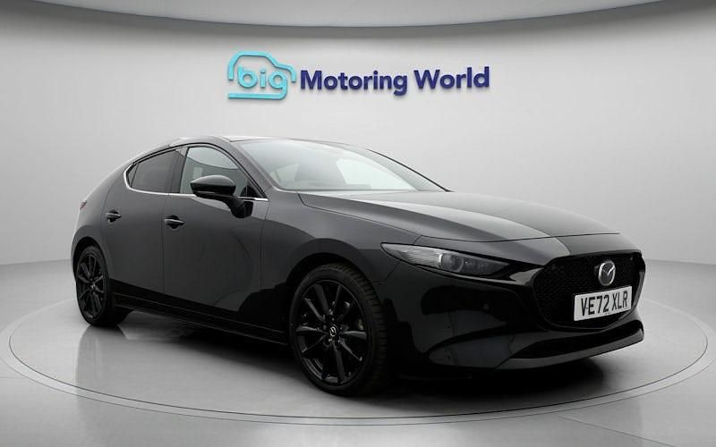 Begagnad Mazda 3 Inclusive 186 HK (136 kW) 2022 Svart Halvkombi