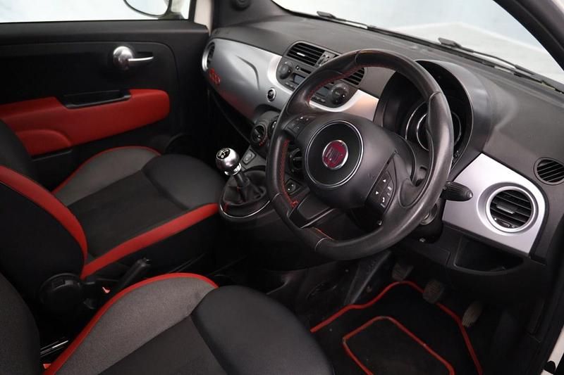 Used Fiat 500 S 69 HP (50 kW) 2014 White Hatchback