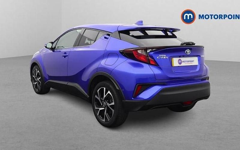 Usado Toyota C-HR Design 122 HP (89 kW) 2023 SUV