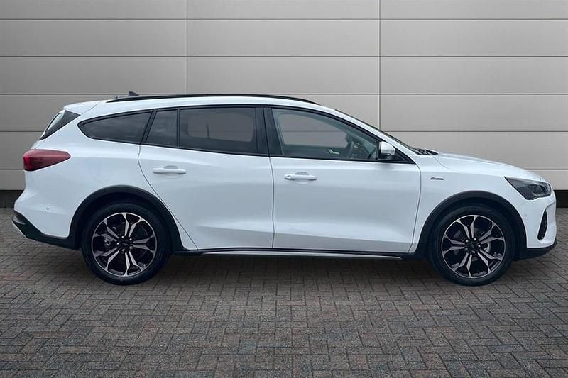 Usado Ford Focus Active X 155 HP (114 kW) 2025 Branco Carrinha